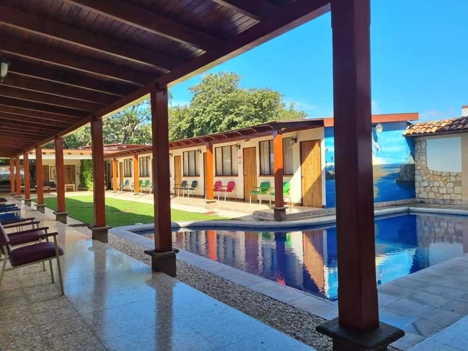 Hotel La Siesta Liberia Eksteriør billede