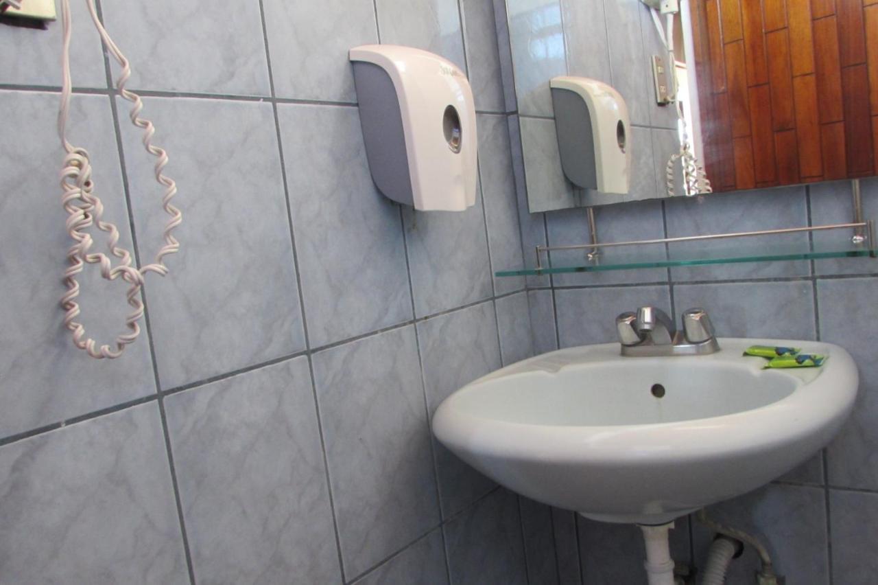 Hotel La Siesta Liberia Eksteriør billede