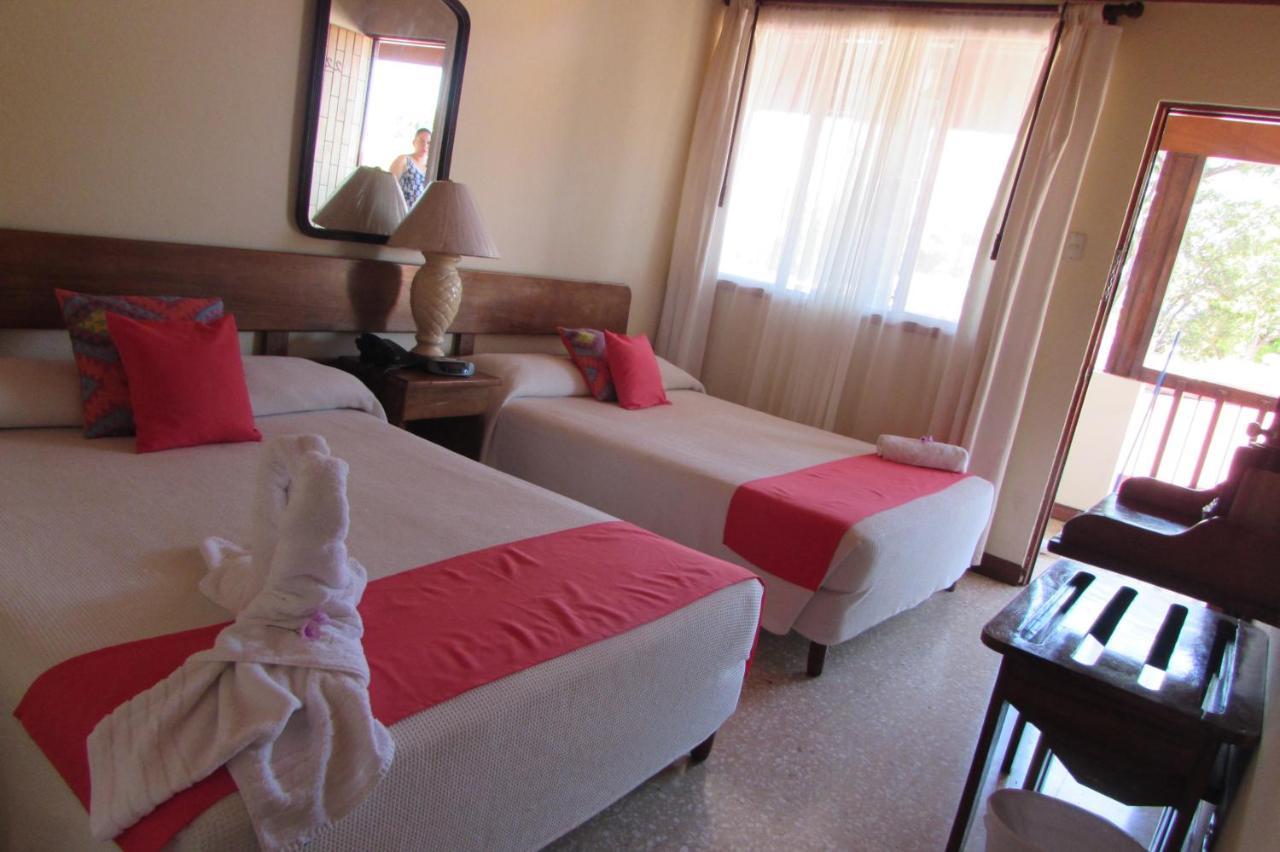 Hotel La Siesta Liberia Eksteriør billede